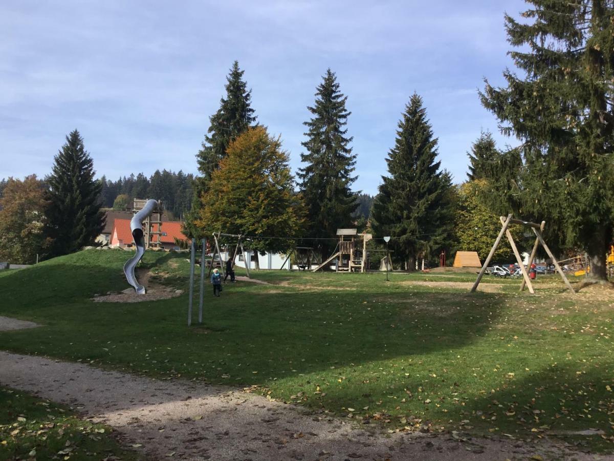 Gemuetliche 1Z Fewo In Schoenwald Mit Balkon, Schwimmbad, Sauna, Fitness Extérieur photo